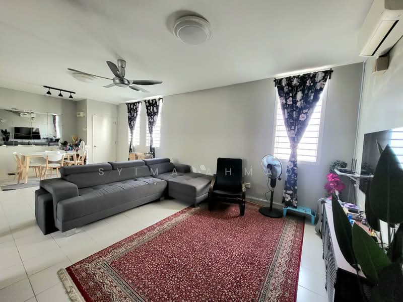 Townhouse for Sale in Sungai Buloh (Selangor) - Syima Ahmad - Living Room - PropertyGuru.com.my