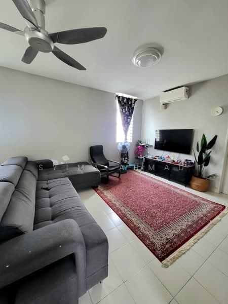 Townhouse for Sale in Sungai Buloh (Selangor) - Syima Ahmad - Living Room - PropertyGuru.com.my