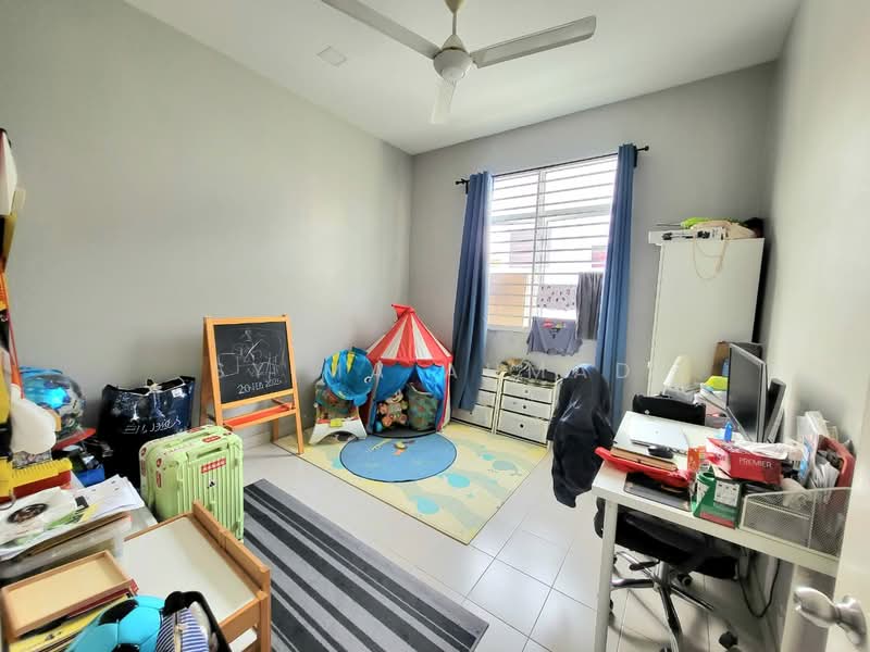 Townhouse for Sale in Sungai Buloh (Selangor) - Syima Ahmad - Bedroom - PropertyGuru.com.my