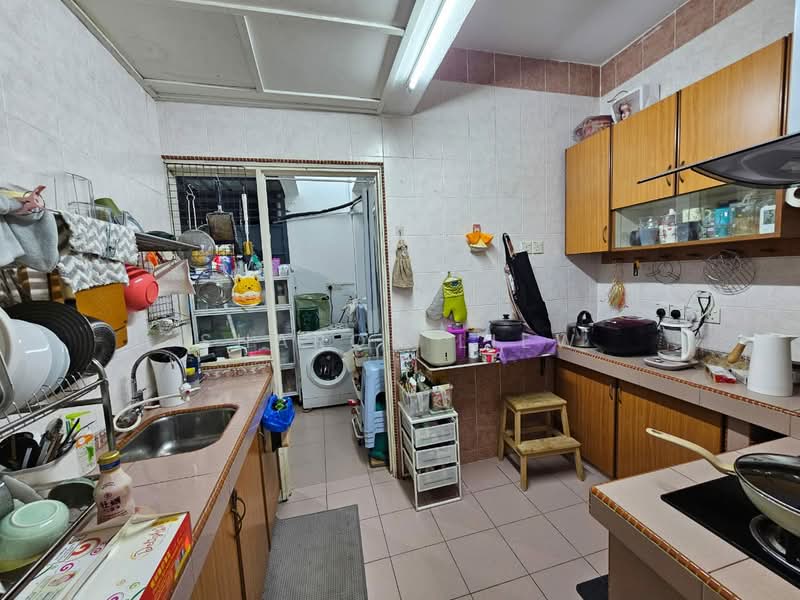 Pangsapuri untuk Dijual di The Riviera - Sharon Liew - Kitchen - PropertyGuru.com.my