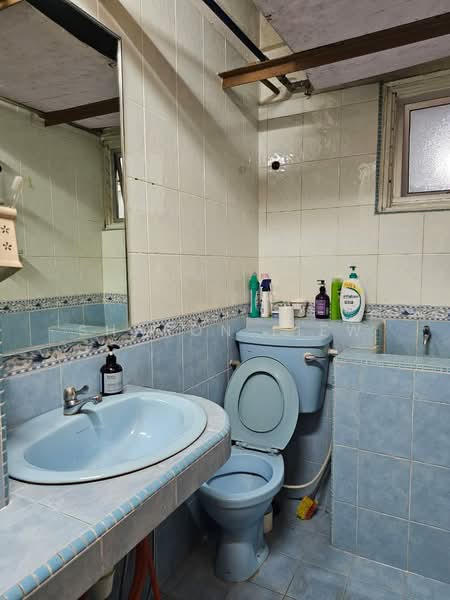 Pangsapuri untuk Dijual di The Riviera - Sharon Liew - Bathroom - PropertyGuru.com.my