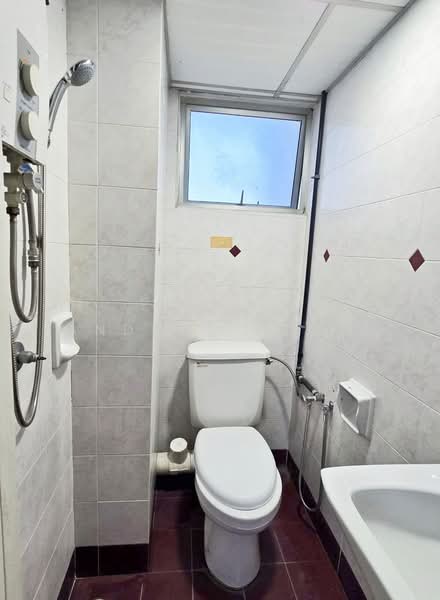 Condominium for Rent at N-Park Condominium - Andrew Chow - Bathroom - PropertyGuru.com.my