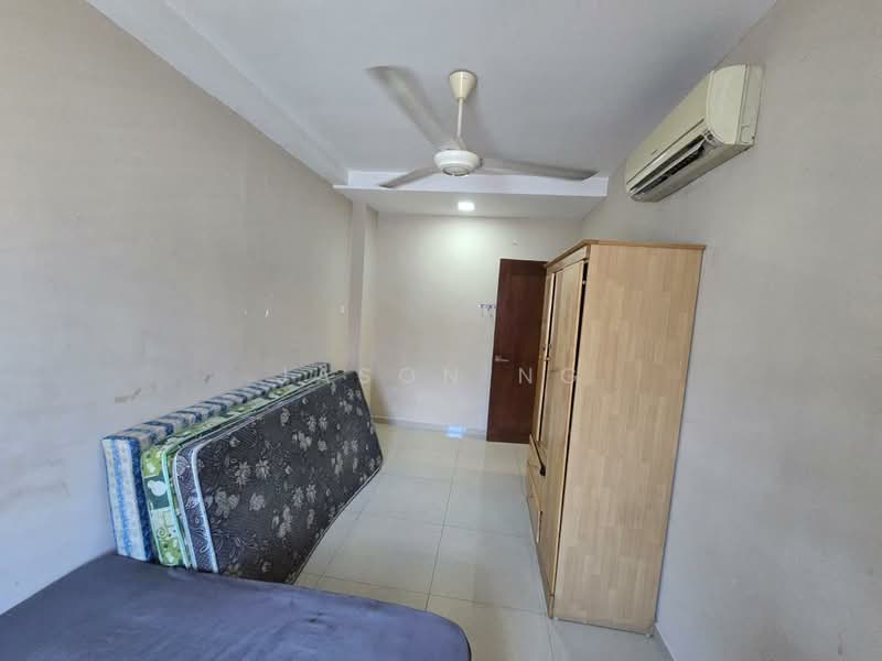 Rumah Teres 2 Tingkat untuk Dijual di Kepong Baru (Kepong) - Jason Ng - Bedroom - PropertyGuru.com.my