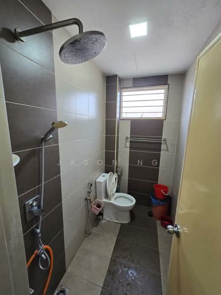 Rumah Teres 2 Tingkat untuk Dijual di Kepong Baru (Kepong) - Jason Ng - Bathroom - PropertyGuru.com.my