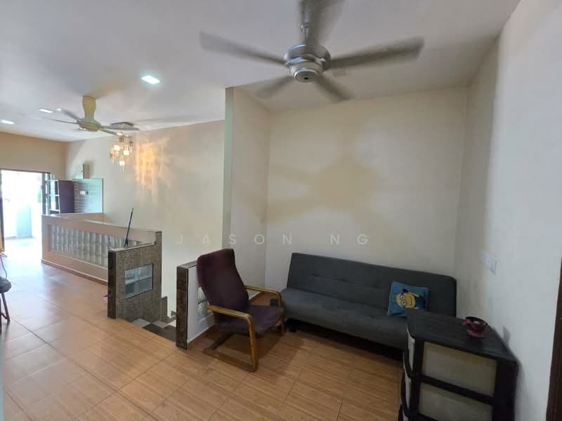Rumah Teres 2 Tingkat untuk Dijual di Kepong Baru (Kepong) - Jason Ng - Living Room - PropertyGuru.com.my