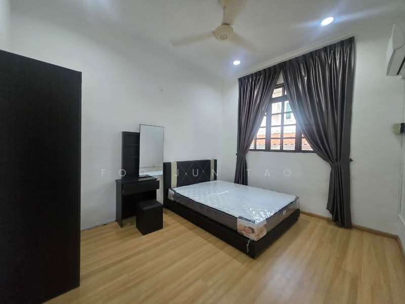 Semi-Detached House for Rent in Jemaluang (Johor) - Foo Jun Tao - Bedroom - PropertyGuru.com.my