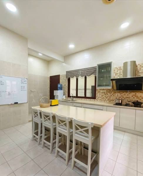 Semi-Detached House for Sale in Bukit Jelutong (Shah Alam) - Wan Zurainah Wan Mohamad - PropertyGuru.com.my