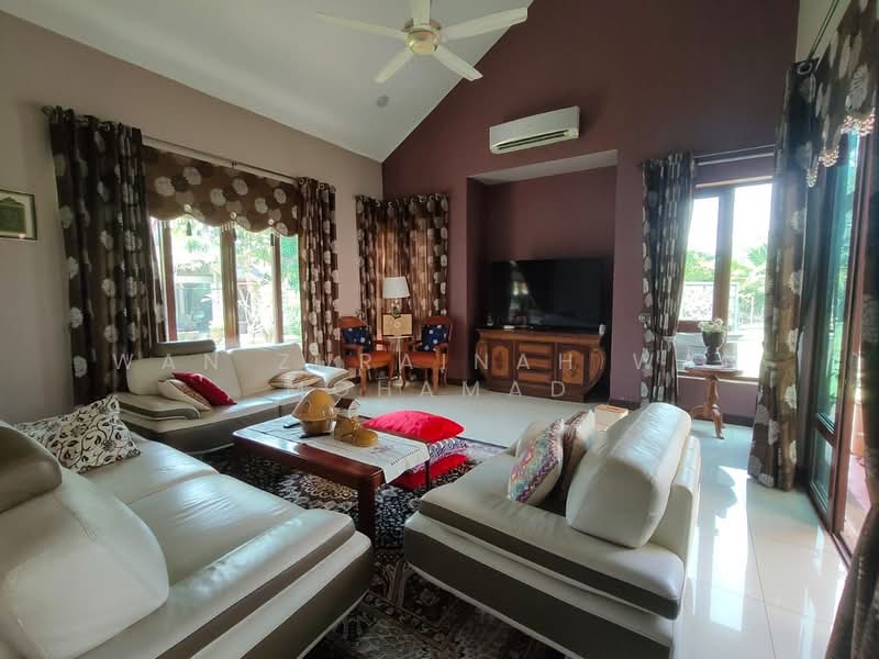 Semi-Detached House for Sale in Bukit Jelutong (Shah Alam) - Wan Zurainah Wan Mohamad - PropertyGuru.com.my