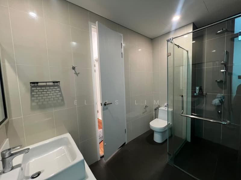 Kondominium untuk Disewa di The LIGHT COLLECTION I - Elvis Lim - Bathroom - PropertyGuru.com.my