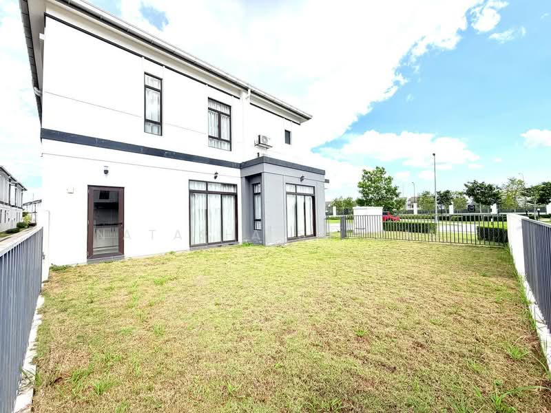 Rumah Teres 2 Tingkat untuk Dijual di Eco Grandeur (Puncak Alam) - Natasha Shadan - Exterior - PropertyGuru.com.my