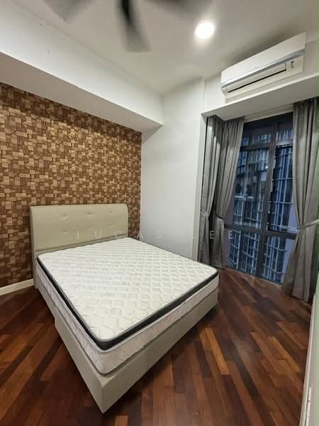 Kondominium untuk Disewa di Grand Medini - Lucas Lee - Bedroom - PropertyGuru.com.my