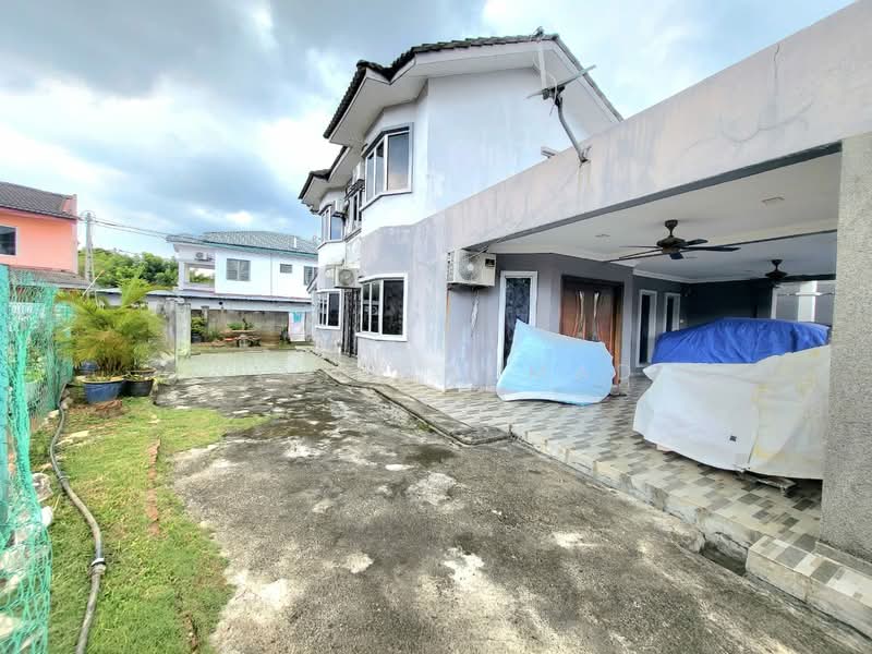 2-storey Terraced House for Sale in Sungai Buloh (Selangor) - Syima Ahmad - Exterior - PropertyGuru.com.my