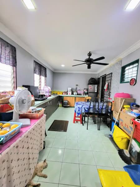 2-storey Terraced House for Sale in Sungai Buloh (Selangor) - Syima Ahmad - Kitchen - PropertyGuru.com.my