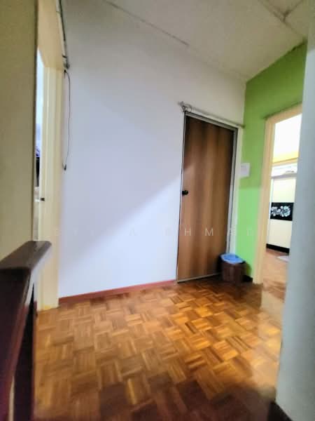 2-storey Terraced House for Sale in Sungai Buloh (Selangor) - Syima Ahmad - Corridor - PropertyGuru.com.my