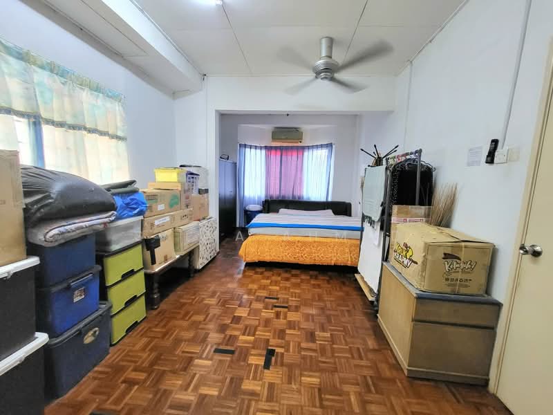 2-storey Terraced House for Sale in Sungai Buloh (Selangor) - Syima Ahmad - Bedroom - PropertyGuru.com.my