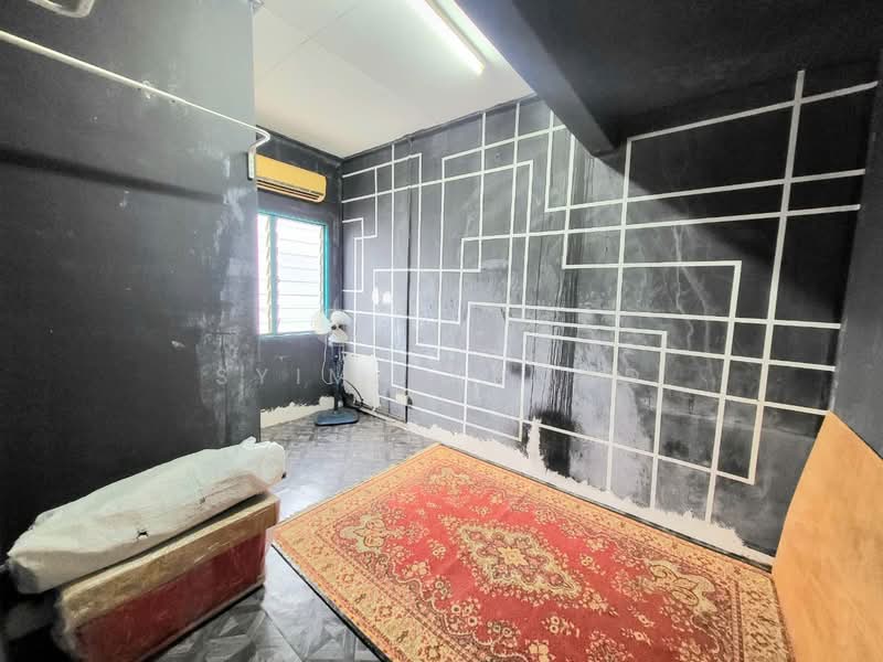 2-storey Terraced House for Sale in Sungai Buloh (Selangor) - Syima Ahmad - Bedroom - PropertyGuru.com.my