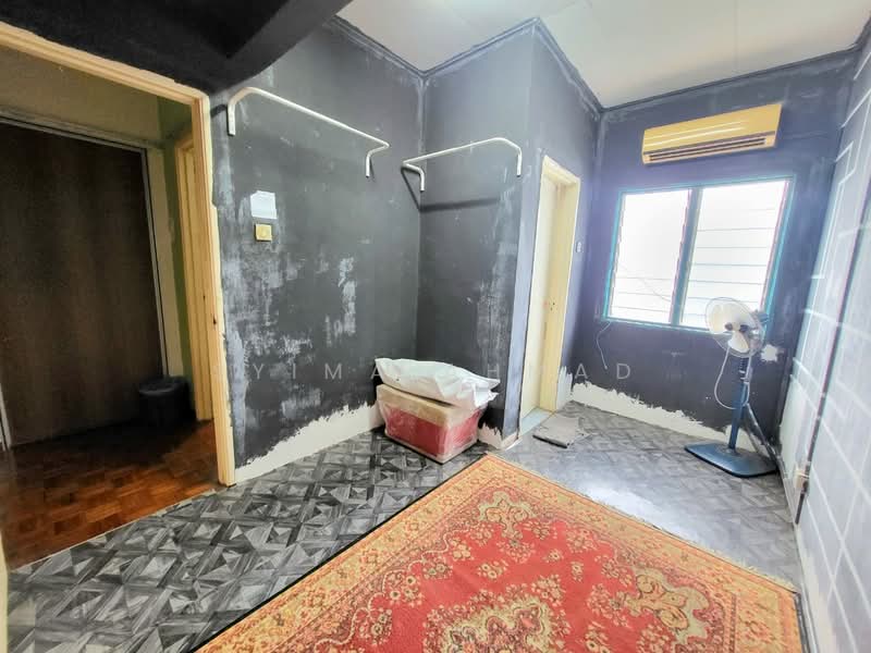 2-storey Terraced House for Sale in Sungai Buloh (Selangor) - Syima Ahmad - Bedroom - PropertyGuru.com.my