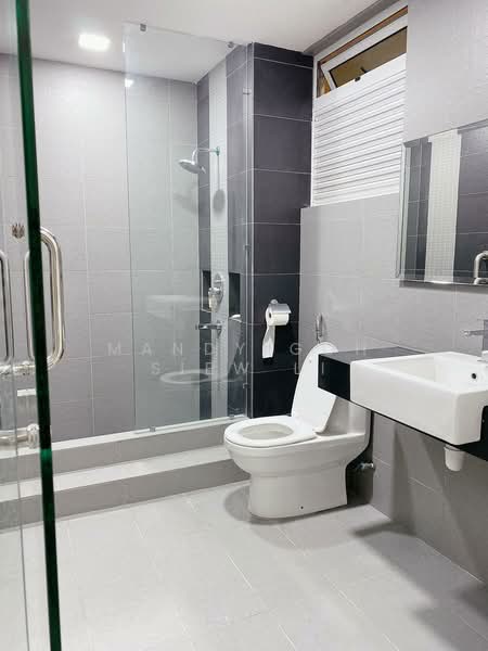 Servis Apartment untuk Dijual di Tropez Residences - Mandy Goh Siew Li - Bathroom - PropertyGuru.com.my