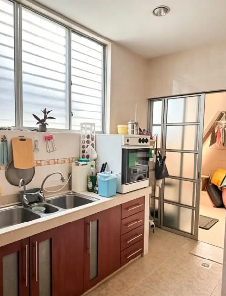 2-storey Terraced House for Sale in Kota Damansara (Selangor) - Victor Liew - Kitchen - PropertyGuru.com.my