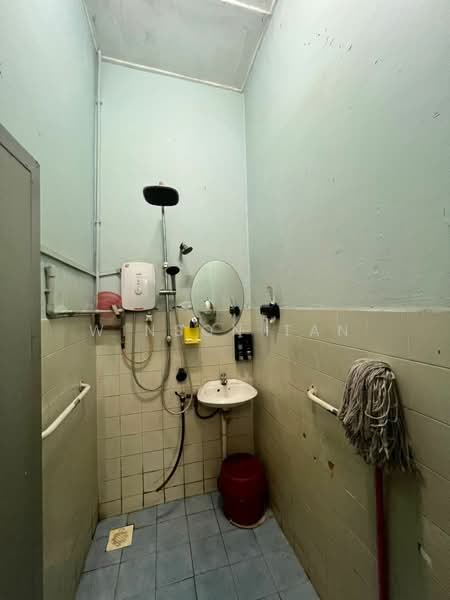 Rumah Teres 1 Tingkat untuk Dijual di Taman Johor Jaya (Johor Bahru) - Winson Tan - PropertyGuru.com.my