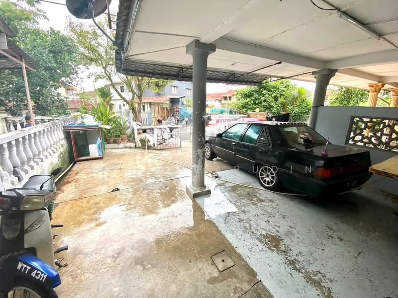 2-storey Terraced House for Sale in Taman Sungai Besi Indah (Seri Kembangan) - Abid Sabarudin - Exterior - PropertyGuru.com.my