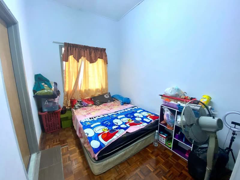 2-storey Terraced House for Sale in Taman Sungai Besi Indah (Seri Kembangan) - Abid Sabarudin - Bedroom - PropertyGuru.com.my
