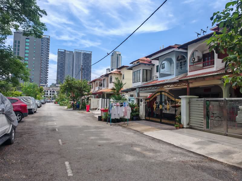 2-storey Terraced House for Sale in Serdang Raya (Seri Kembangan) - Joson Choong - PropertyGuru.com.my