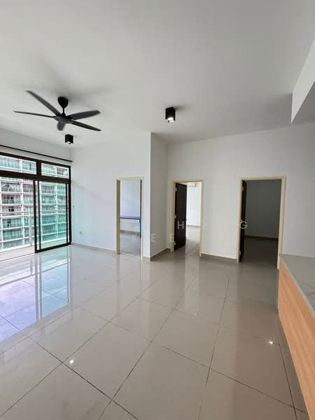 Servis Apartment untuk Dijual di Palazio - Chuan Hong Kee - Living Room - PropertyGuru.com.my