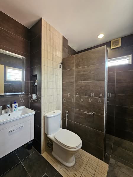 Bungalow for Sale in Bukit Jelutong (Shah Alam) - Wan Zurainah Wan Mohamad - PropertyGuru.com.my