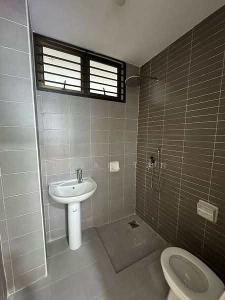Servis Apartment untuk Dijual di Palazio - Dylan Tan - Bathroom - PropertyGuru.com.my