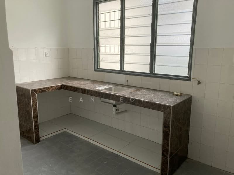 Rumah Teres 2 Tingkat untuk Disewa di Bukit Rahman Putra (Sungai Buloh) - Ean Leong - Kitchen - PropertyGuru.com.my