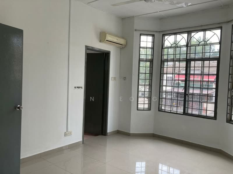 Rumah Teres 2 Tingkat untuk Disewa di Bukit Rahman Putra (Sungai Buloh) - Ean Leong - Interior - PropertyGuru.com.my