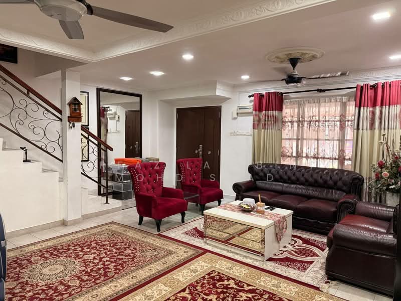 Rumah Teres 2 Tingkat untuk Dijual di Taman Sutera (Kajang) - Norfazilah Binti Mohd Saad - Living Room - PropertyGuru.com.my