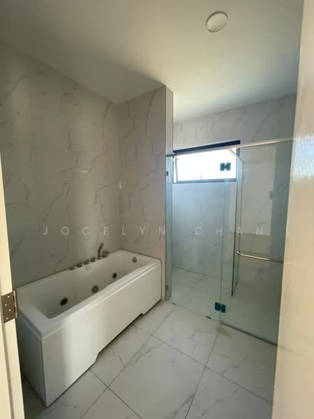 Semi-Detached House for Sale in Bandar Sri Sendayan (Negeri Sembilan) - Jocelyn Chan - Bathroom - PropertyGuru.com.my