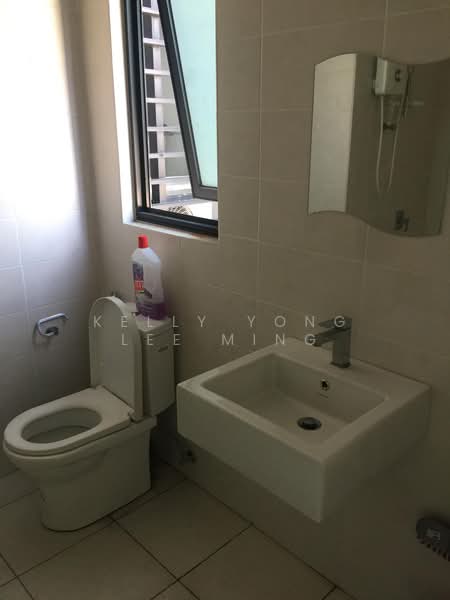 Condominium for Sale at i-Residence @ i-City - Kelly Yong Lee Ming - Bathroom - PropertyGuru.com.my
