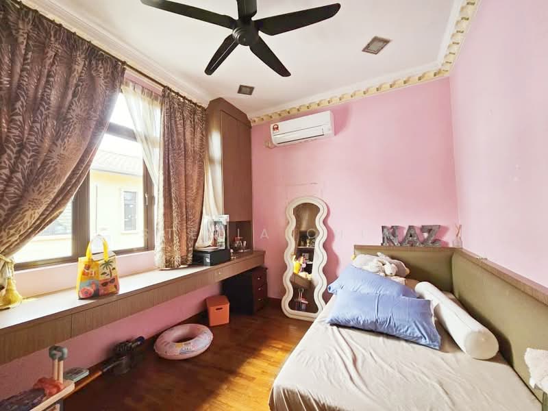 Semi-Detached House for Sale in Johor Bahru (Johor) - Stella Chia - Bedroom - PropertyGuru.com.my