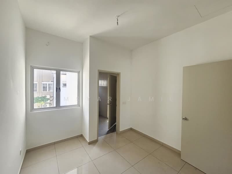 2-storey Terraced House for Sale in Bandar Rimbayu (Telok Panglima Garang) - Amsyar Jamil - Interior - PropertyGuru.com.my