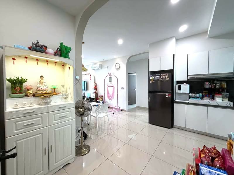 Service Residence for Sale at SKS Habitat - Karl Lim - Kitchen - PropertyGuru.com.my