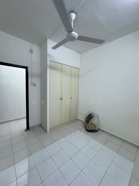 Servis Apartment untuk Dijual di Nusa Perdana Serviced Apartment - Dylan Tan - Interior - PropertyGuru.com.my