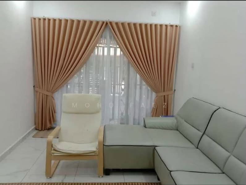 Rumah Teres 1 Tingkat untuk Dijual di Kota Masai (Pasir Gudang) - Mohd Faez - Living Room - PropertyGuru.com.my