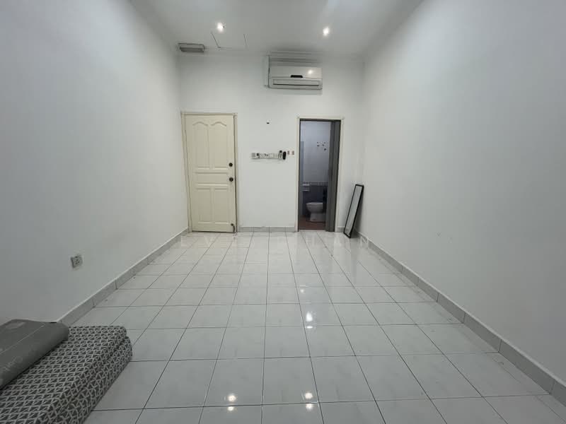 Rumah Teres 1.5 Tingkat untuk Disewa di Taman Molek (Johor Bahru) - Eve Chan - Interior - PropertyGuru.com.my