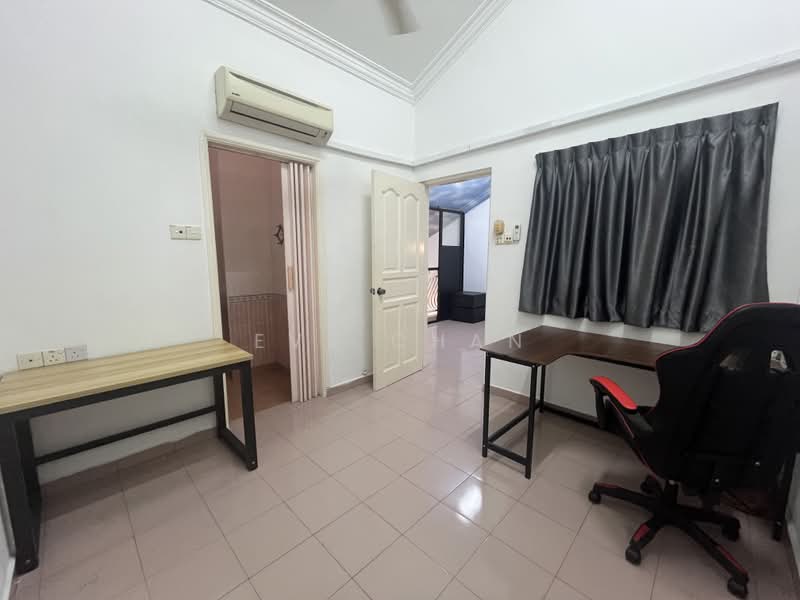 Rumah Teres 1.5 Tingkat untuk Disewa di Taman Molek (Johor Bahru) - Eve Chan - Interior - PropertyGuru.com.my