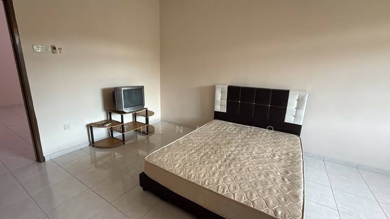 Rumah Teres 2 Tingkat untuk Disewa di Desa Melati (Nilai) - Athena Cho - Bedroom - PropertyGuru.com.my