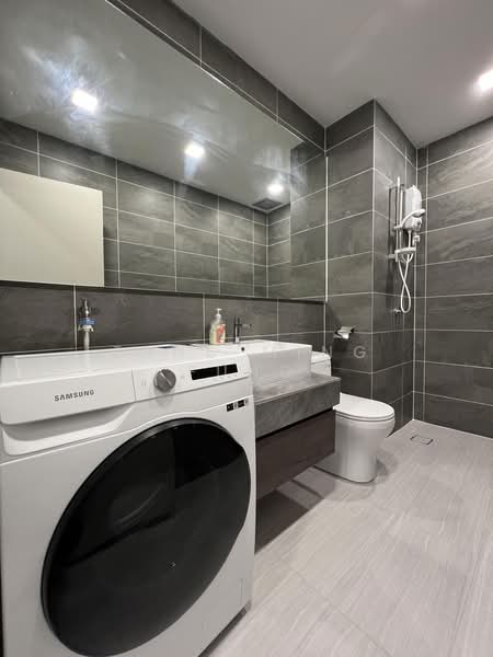 Service Residence for Sale at Bell Suites - Tang Ming Fung - Bathroom - PropertyGuru.com.my