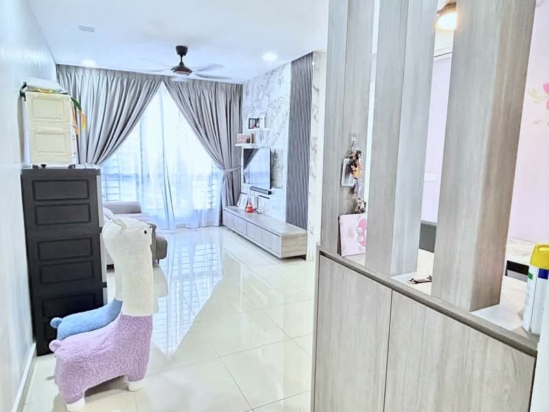 Servis Apartment untuk Dijual di Veranda Residence - Karl Lim - Living Room - PropertyGuru.com.my