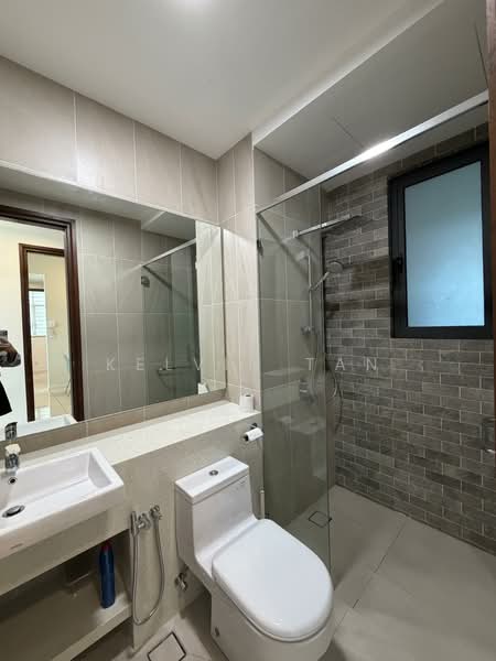 Condominium for Rent at Queens Residences Q2 @ Queens Waterfront - Kelvin Tan - Bathroom - PropertyGuru.com.my