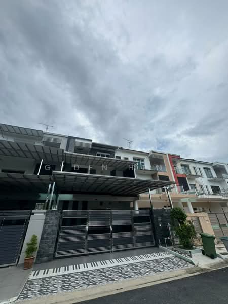 3-storey Terraced House for Sale in Bandar Seri Alam (Masai) - Gyden Heng - PropertyGuru.com.my