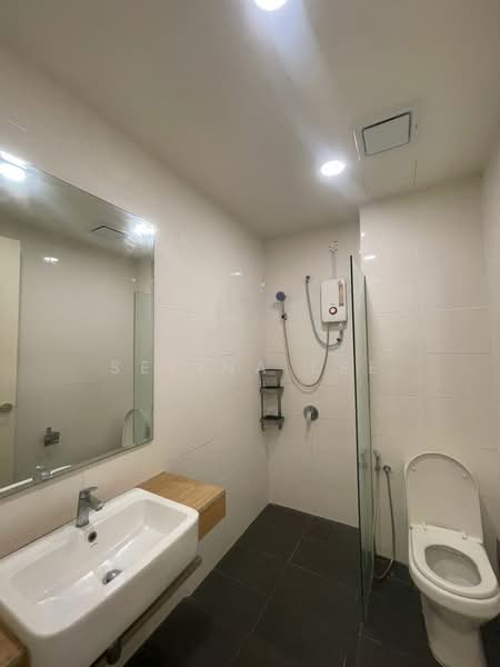 Kondominium untuk Disewa di The Parque Residences - Selina Lee - Bathroom - PropertyGuru.com.my