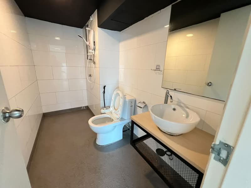 Condominium for Rent at My Loft @ Empire City - Alan Tai - Bathroom - PropertyGuru.com.my