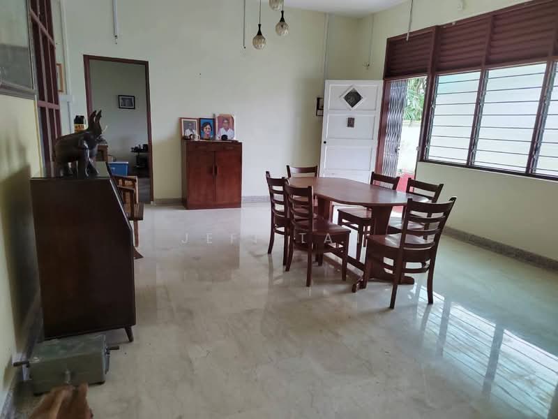 Semi-Detached House for Sale in Taman Canning (Ipoh) - Jeff Tan - Dining Room - PropertyGuru.com.my
